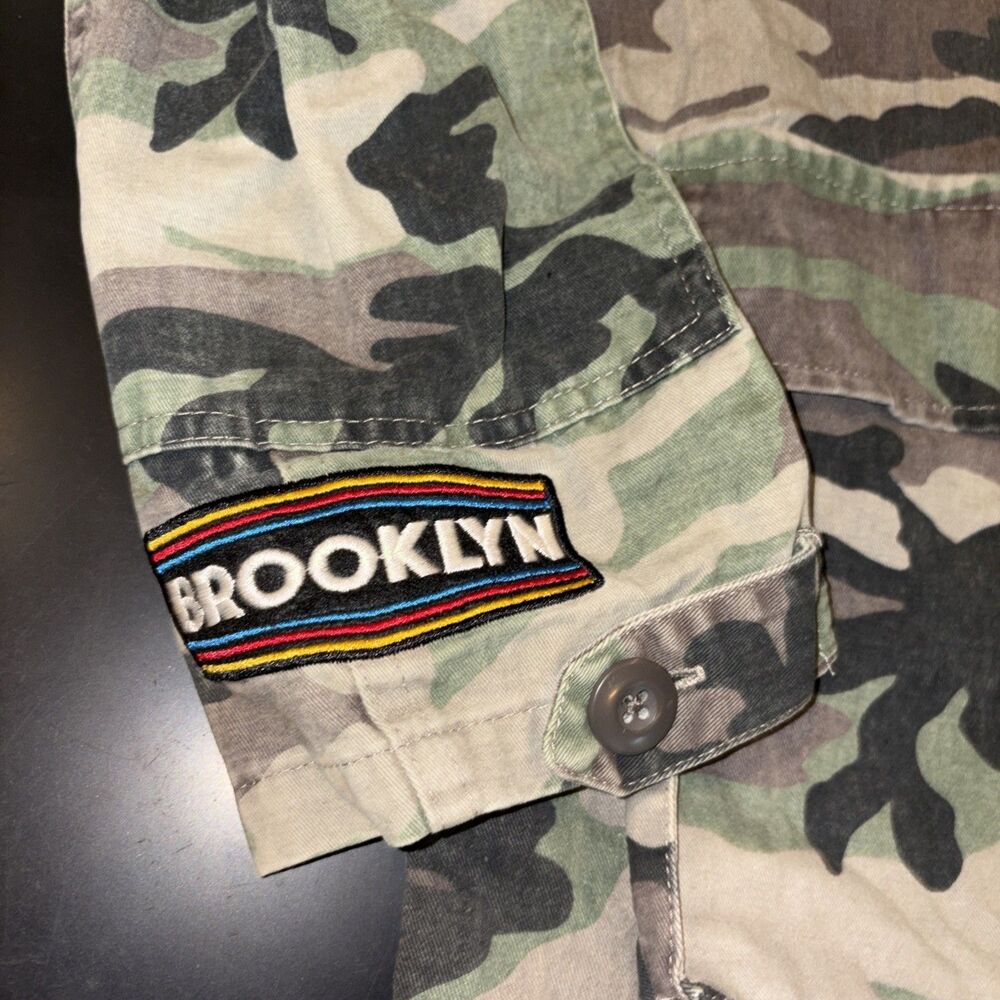 The Rail Camo Military Patch Jacket Size: XL Various Patches 46” Pit To Pit READ - Picture 4 of 14